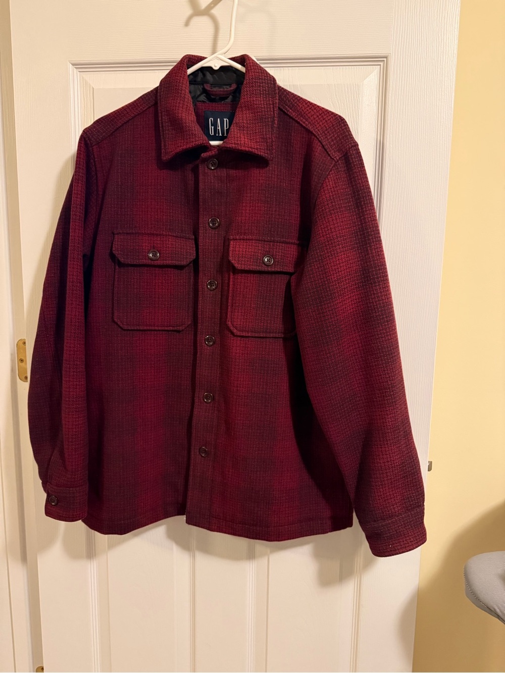 GAP Men's Plaid Quilted Shirt Jacket, Button-Up Shirt Jacket, SZ Small